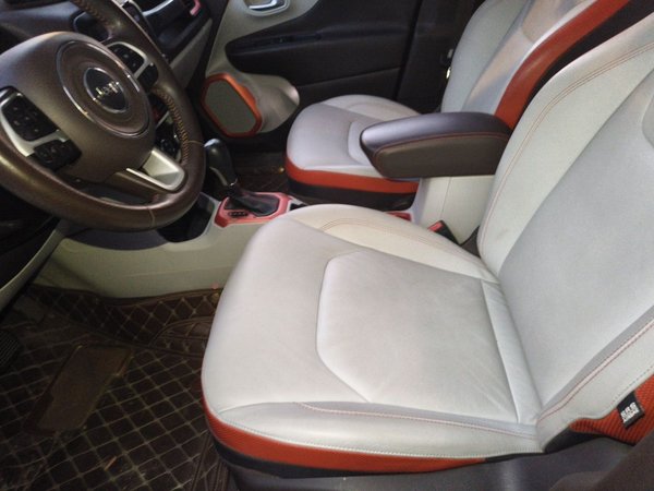 Jeep Renegade 2016, 89100 км, за 5209 USD - фото 16