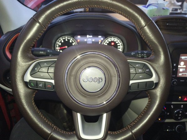 Jeep Renegade 2016, 89100 км, за 5209 USD - фото 11