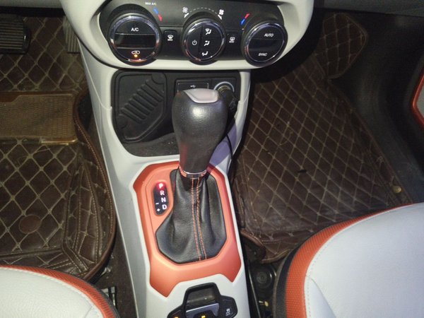 Jeep Renegade 2016, 89100 км, за 5209 USD - фото 15