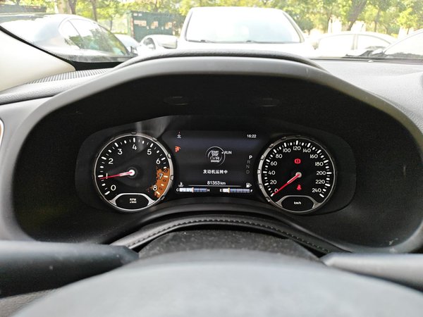 Jeep Renegade 2016, 81400 км, за 6022 USD - фото 10