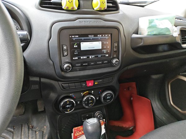 Jeep Renegade 2016, 81400 км, за 6022 USD - фото 7