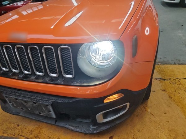 Jeep Renegade 2016, 64800 км, за 6650 USD - фото 9
