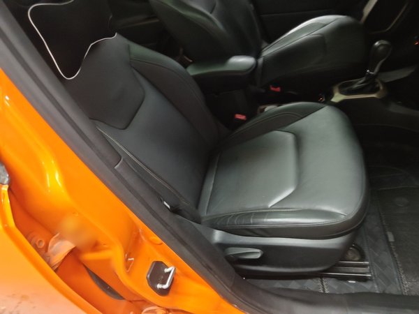 Jeep Renegade 2016, 64800 км, за 6650 USD - фото 23