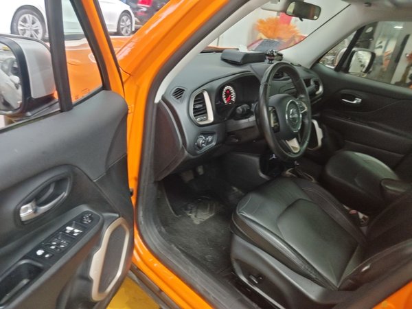 Jeep Renegade 2016, 64800 км, за 6650 USD - фото 19