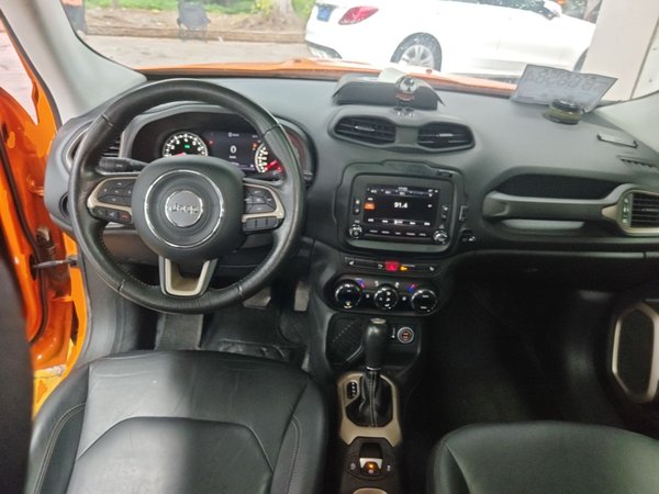 Jeep Renegade 2016, 64800 км, за 6650 USD - фото 13