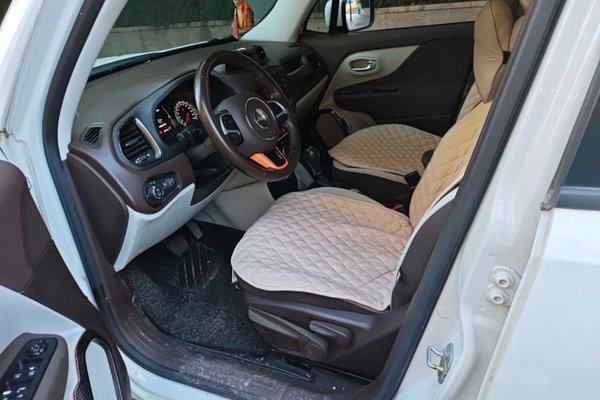 Jeep Renegade 2017, 57700 км, за 5870 USD - фото 17