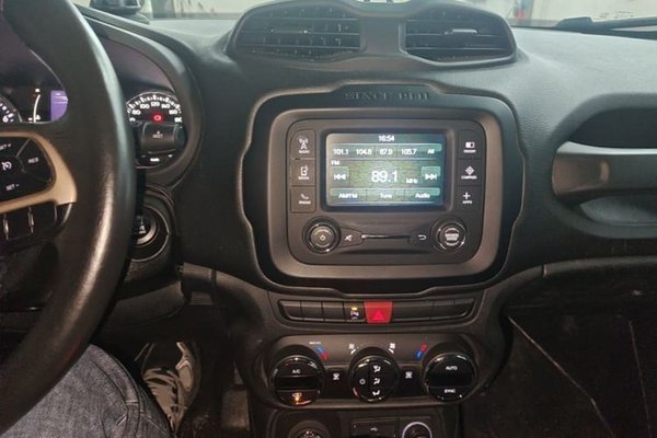 Jeep Renegade 2017, 107600 км, за 7735 USD - фото 12