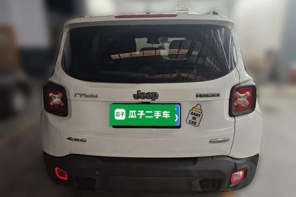Jeep Renegade 2017, 107600 км, за 7735 USD