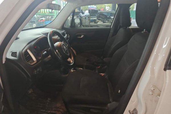 Jeep Renegade 2017, 107600 км, за 7735 USD - фото 14