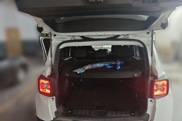 Jeep Renegade 2017, 107600 км, за 7735 USD - фото 16