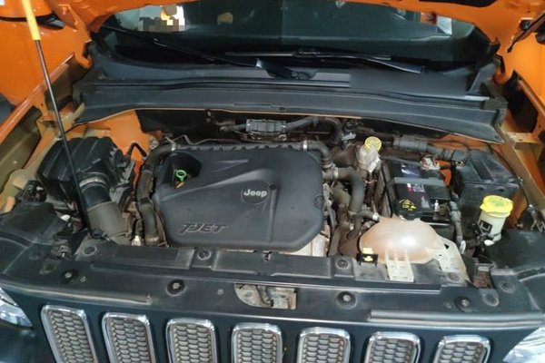 Jeep Renegade 2018, 60400 км, за 6858 USD - фото 17