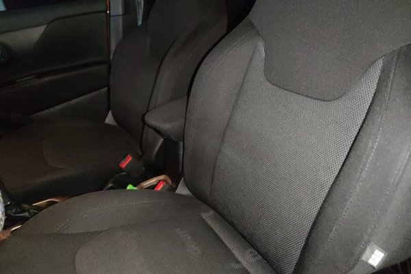 Jeep Renegade 2018, 60400 км, за 6858 USD - фото 13