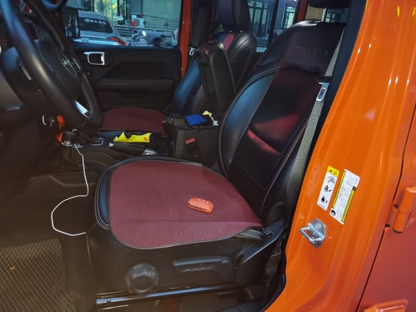 Jeep Wrangler 2018, 60500 км, за 32352 USD - фото 16