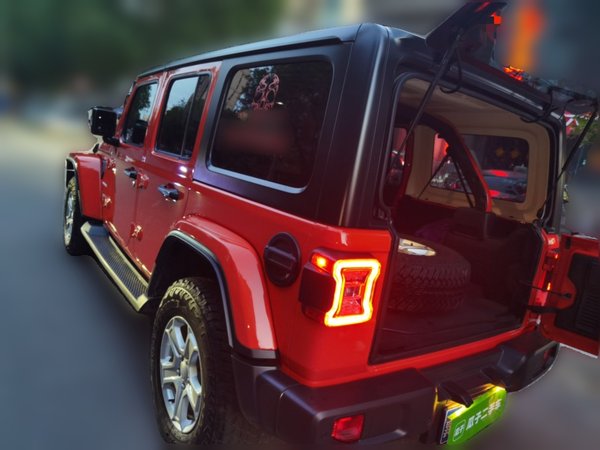 Jeep Wrangler 2018, 60500 км, за 32352 USD