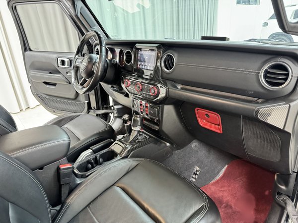 Jeep Wrangler 2019, 126200 км, за 33322 USD - фото 13