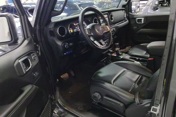 Jeep Wrangler New Energy 2021, 52200 км, за 40522 USD - фото 18