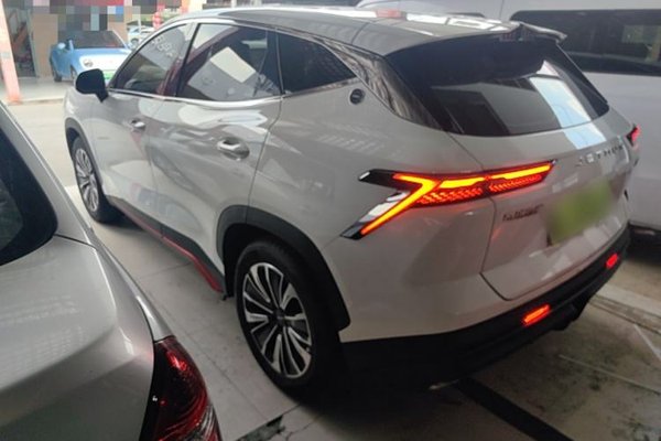 JETOUR Dashing 2024, 9400 км, за 13701 USD