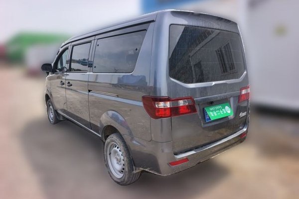 Jinbei Gold Hiace M Classic 2024, 6200 км, за 7957 USD