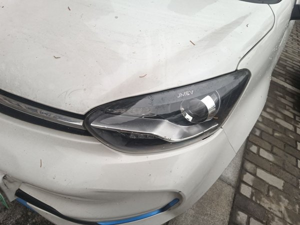 JMEV E200L 2020 E200L Standard Model (302 KM), 2020 года