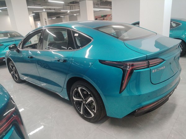 JMEV GSE 2023, 7900 км, за 9774 USD