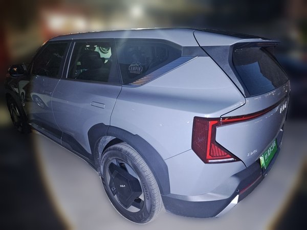 Kia EV5 2024, 8900 км, за 15164 USD