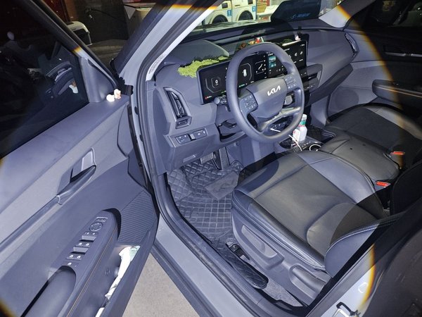Kia EV5 2024, 8900 км, за 15164 USD - фото 17