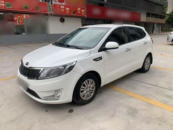 Kia K2 2012 Hatchback 1.4L MT GLS