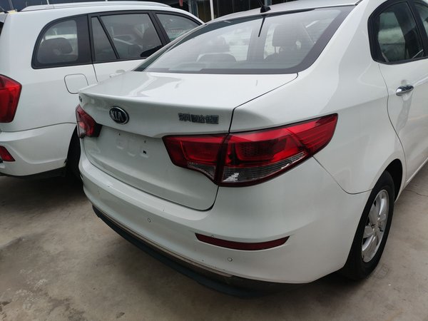 Kia K2 2015, 105600 км, за 3916 USD