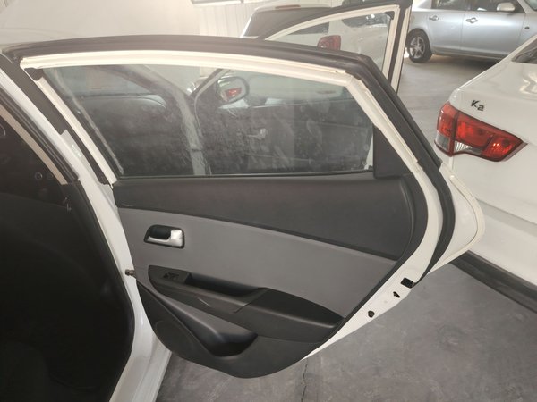 Kia K2 2015, 107200 км, за 4502 USD - фото 15