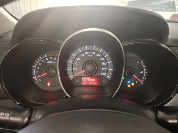 Kia K2 2015 Sedan 1.4L Automatic GLS, 2015 года