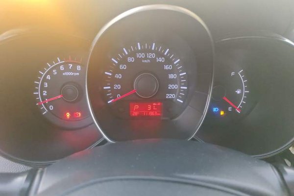 Kia K2 2015, 111900 км, за 3398 USD