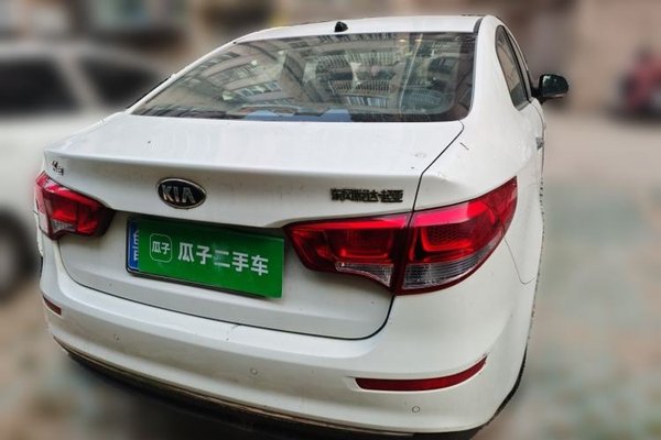 Kia K2 2015, 60800 км, за 2993 USD