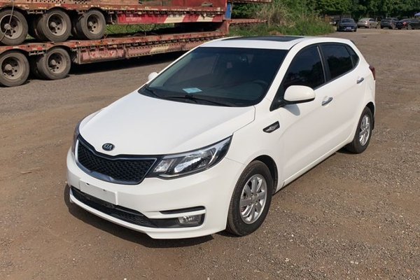 Kia K2 · 2015 год