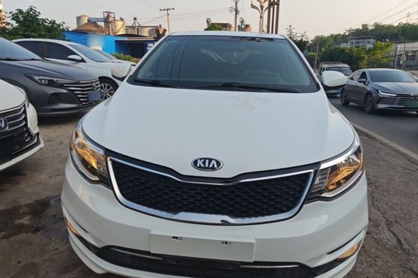 Kia K2 2015, 62200 км, за 4655 USD
