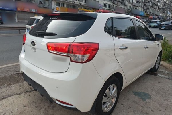 Kia K2 2015, 62200 км, за 4655 USD