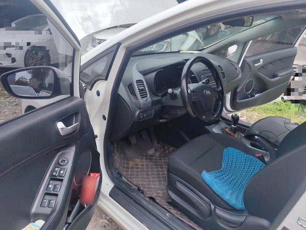Kia K3 2015, 107500 км, за 4219 USD