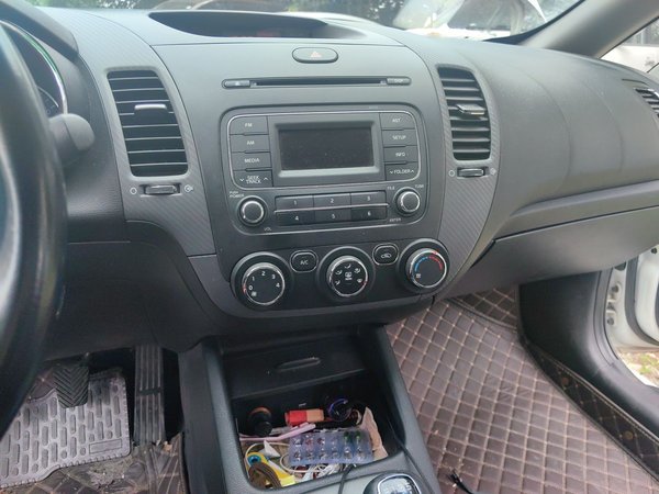 Kia K3 2015, 107500 км, за 4219 USD