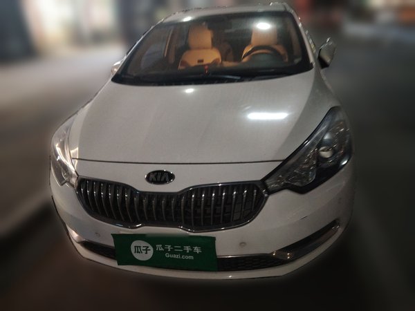 Kia K3 2015, 40400 км, за 5681 USD
