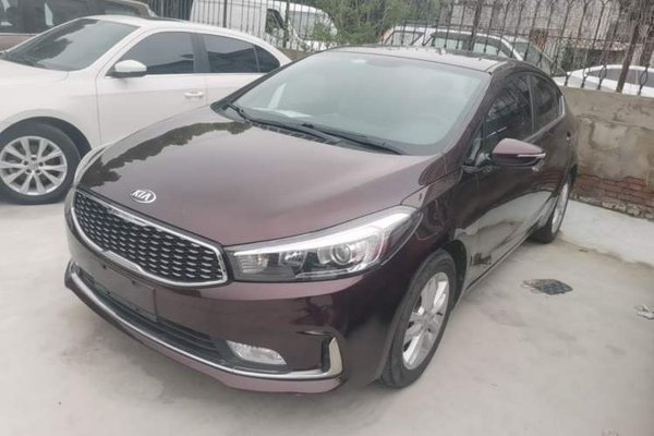 Kia K3 · 2016 год