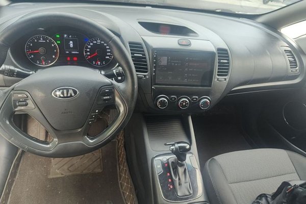 Kia K3 2016, 106199 км, за 5995 USD