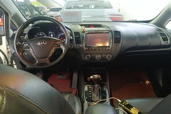 Kia K3 2016, 125800 км, за 6433 USD - фото 13