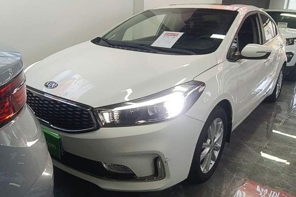 Kia K3 · 2016 год