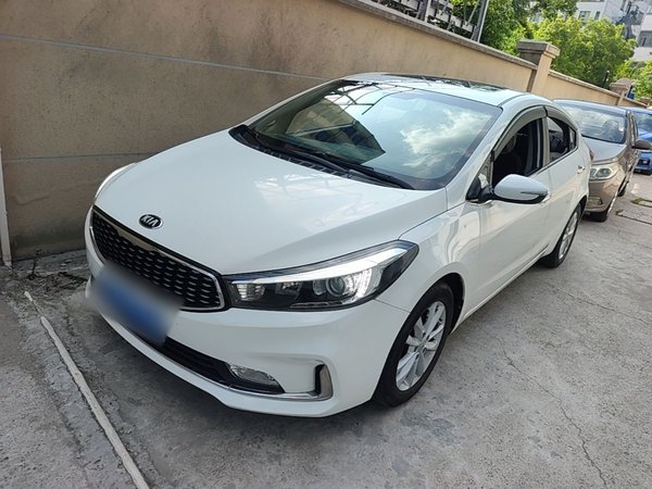 Kia K3 · 2016 год