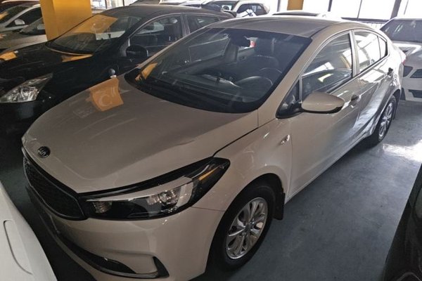 Kia K3 · 2016 год