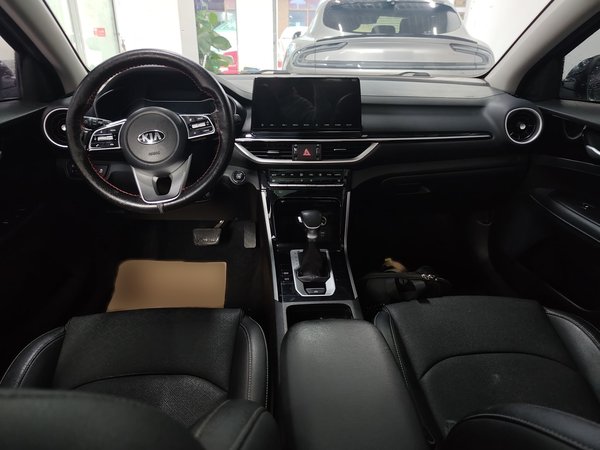 Kia K3 2021, 70200 км, за 8625 USD - фото 11