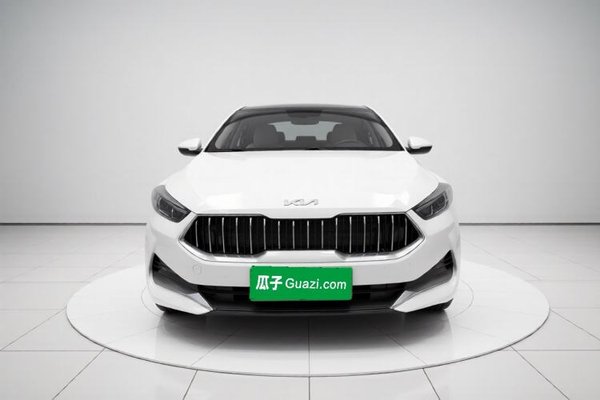Kia K3 2021, 51400 км, за 12409 USD
