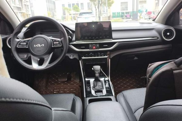 Kia K3 2021, 51400 км, за 12409 USD - фото 18