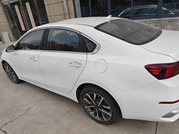 Kia K3 2021, 77600 км, за 10008 USD