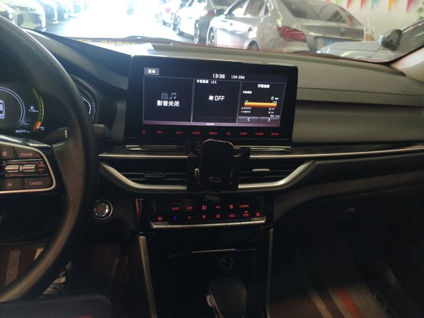 Kia K3 2021, 90399 км, за 10155 USD - фото 16