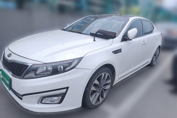 Kia K5 · 2014 год